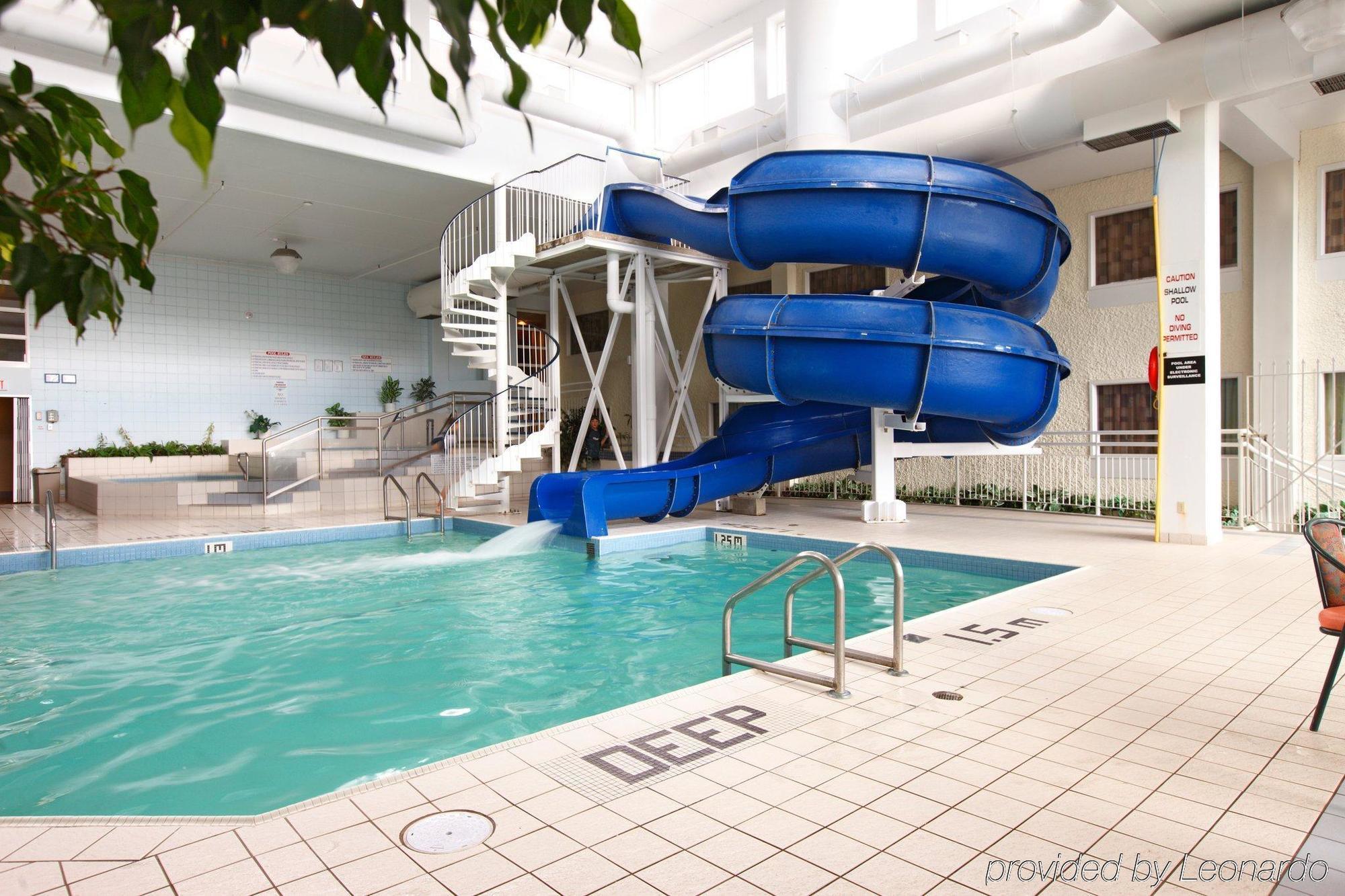 Viscount Gort Hotel, Banquet & Conference Centre ウィニペグ エクステリア 写真